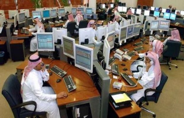 سعودی حکومت کا 2 سال تک ملازمین کو تنخواہ دینے کا اعلان کر دیا