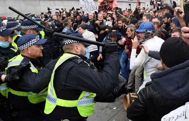 نیدرلینڈز میں کورونا پابندیوں کیخلاف پر تشدد مظاہرے