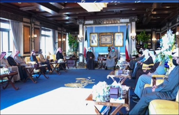 Kuwait's cabinet submits resignation in standoff with parliament