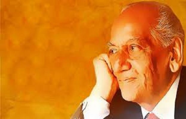 عظيم شاعرفیض احمد فیض کا آج ایک سو110واں یومِ پیدائش منایا جا رہا ہے۔