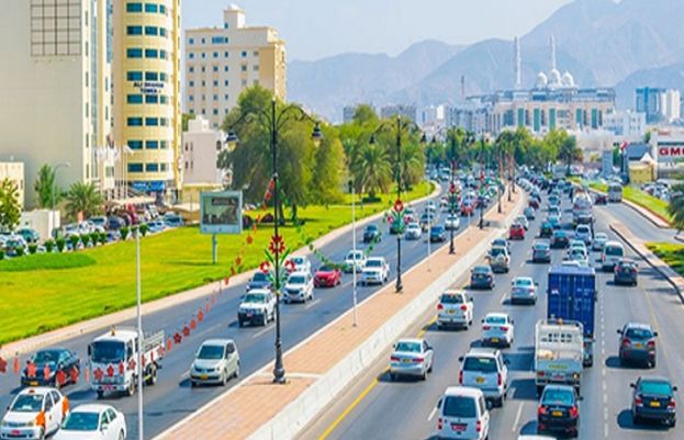 عمان میں بچوں کی بوتلوں میں مشروبات پیش کرنے پر پابندی عائد کردی گئی ہے۔