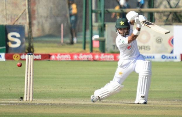 ہرارے ٹیسٹ کے دوسرے روز پاکستان کی بیٹنگ جاری، 3 وکٹوں کے نقصان پر 212 رنز بنا لیے