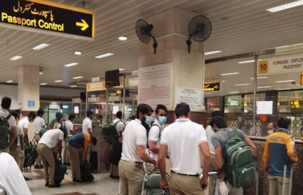 پاکستان کرکٹ ٹیم زمبابوے سے لاہور پہنچ گئی