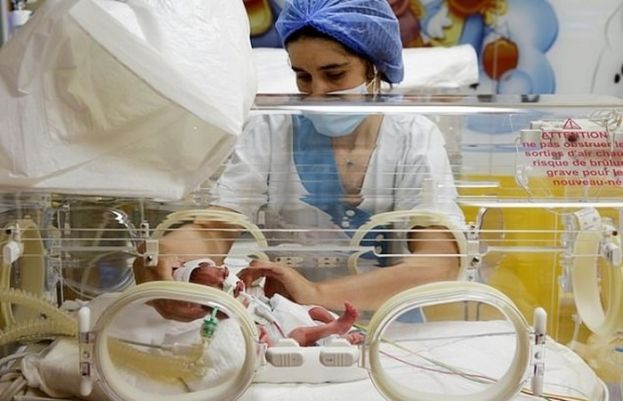 افریقی ملک میں خاتون کے ہاں بیک وقت 9 بچوں کی پیدائش