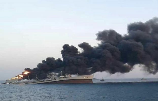 آبنائے ہرمز میں ایرانی نیول کے ایک بڑے آئل ٹینکر &rsquo;&rsquo;خارگ&lsquo;&lsquo; میں اچانک آگ بھڑک اُٹھی