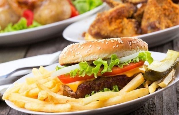 آپ کی غذا دماغی صحت پر نمایاں فرق کا باعث بنتی ہے چاہے آپ جو بھی ہوں