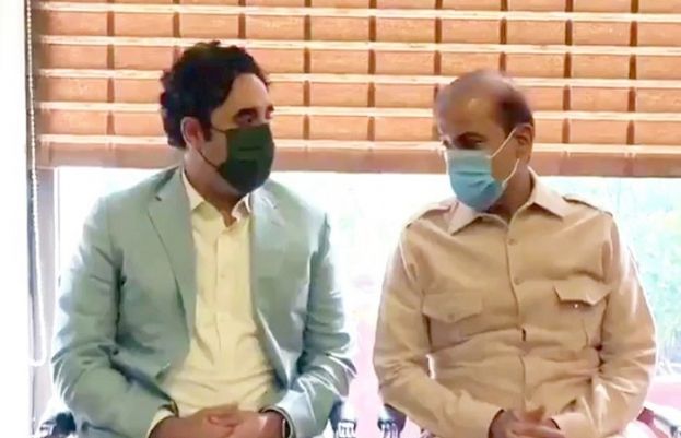  پیپلز پارٹی کے چیئرمین بلاول بھٹو زرداری اور مسلم لیگ (ن) صدر اور قائد حزب اختلاف شہباز شریف