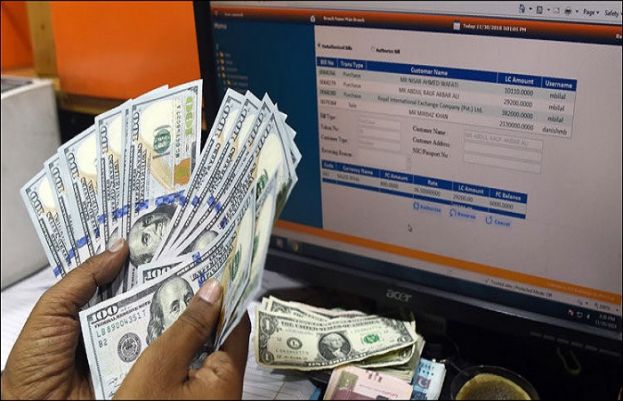 Rupee extends losses against US dollar