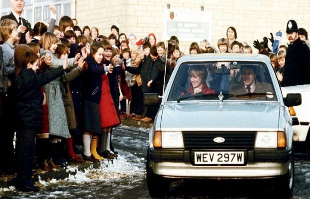 لیڈی ڈیانا کی فورڈ اسکارٹ کار نیلام کرنے کا اعلان