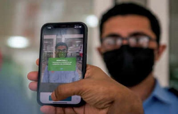 وبا کے خلاف جنگ میں اب اسمارٹ فون بھی اپنا کردار