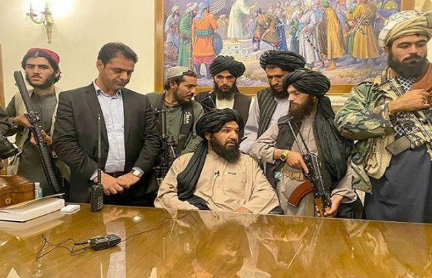 Taliban announce general amnesty for govt officials