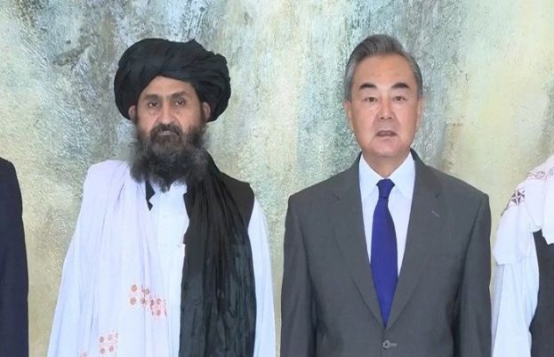 طالبان کے ایک اعلیٰ سطحی وفد کا گزشتہ ماہ چین کے وزیر خارجہ وانگ یی سے ملاقات