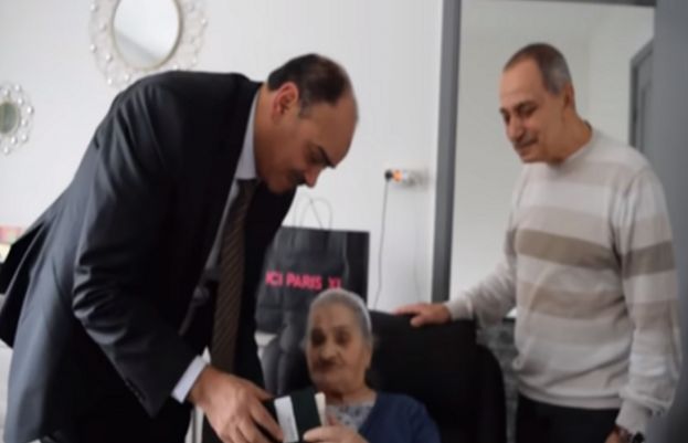 ماں بیٹے کی ملاقات 