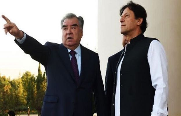 ’تاجک پشتون کشیدگی کم کرانے میں کردار ادا کرینگے‘، وزیراعظم کی تاجک صدر کو یقین دہانی