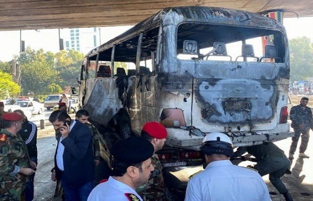 شام میں فوجیوں کی بس پر بم دھماکے