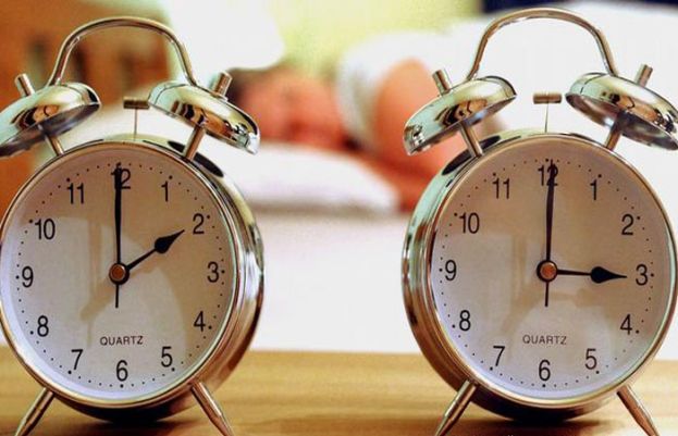 امریکا میں گھڑیاں ایک گھنٹے پیچھے کر دی گئی