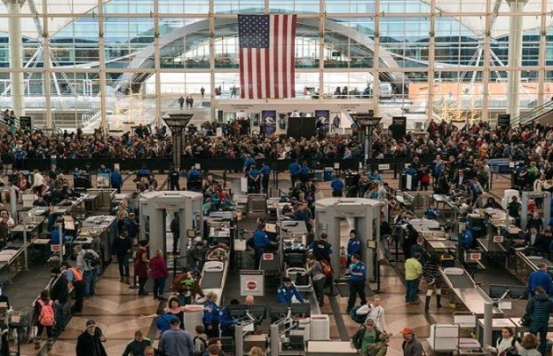 امریکا نے پاکستان سمیت 6 ممالک کے لیے کورونا سفری پابندیاں نرم کردیں