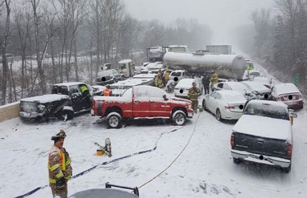 شدید برف باری، چین میں ںظام زندگی درہم برہم ٹریفک کی روانی بھی متاثر