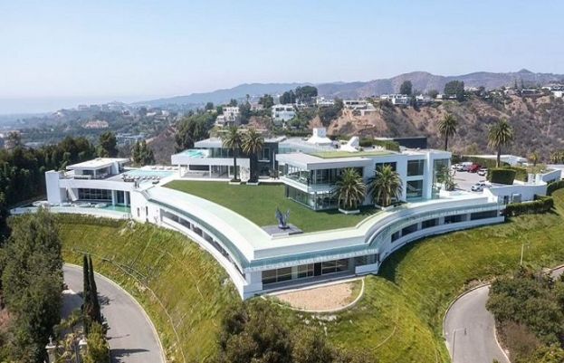 امریکی تاریخ کا سب سے مہنگا گھر  نیلامی کے لیے تیار