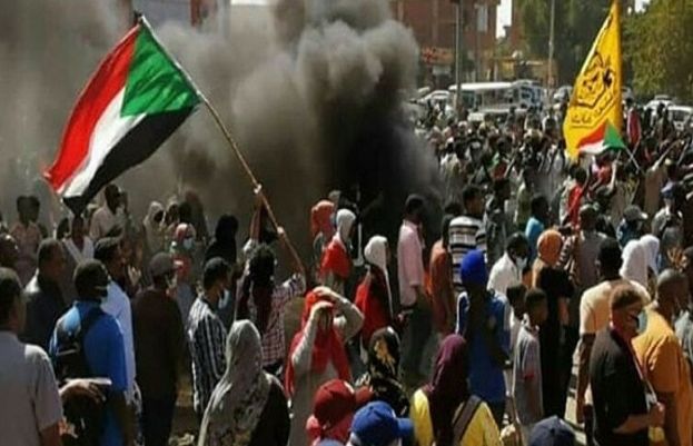 سوڈانی سیکیورٹی فورسز کی  فائرنگ سے 3 مظاہرین ہلاک ہو گئے