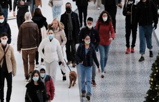 امریکا اور یورپ  اومی کرون کے زد میں،  6 لاکھ 77 ہزار نئے کیسز رپورٹ 