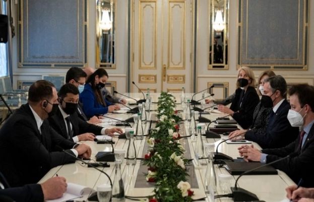 First part of US military aid arrives in Ukraine