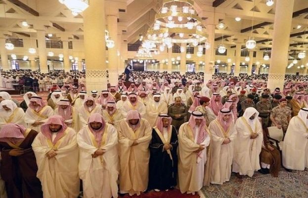 سعودی عرب سمیت دنیا کے مختلف ممالک میں آج عیدالفطرمنائی جارہی ہے