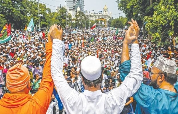 کولکتہ میں ہزاروں مسلمانوں کے احتجاجی مظاہرہ