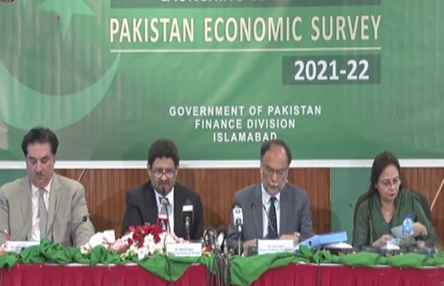 Finance Minister Miftah Ismail, Ahsan iqbal and Khuram Dastgir