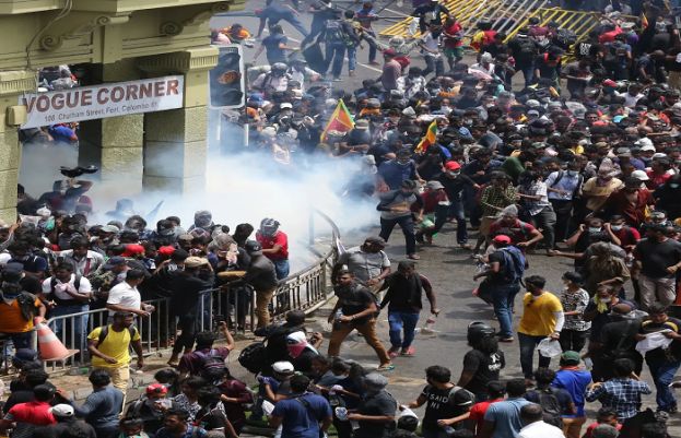 صدر کی رہائش گاہ پردھاوا