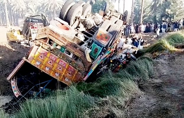 جاں بحق افراد میں 2 خواتین اور ایک بچہ شامل ہے