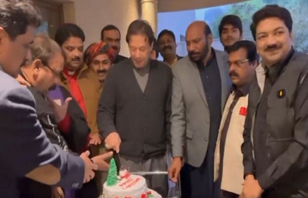 عمران خان کی رہائش گاہ پر کرسمس کی تقریب