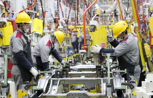 چینی معیشت: تین سال میں سست ترین شرحِ نمو