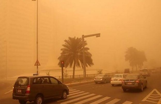سعودی عرب میں گرد وغبار کا طوفان