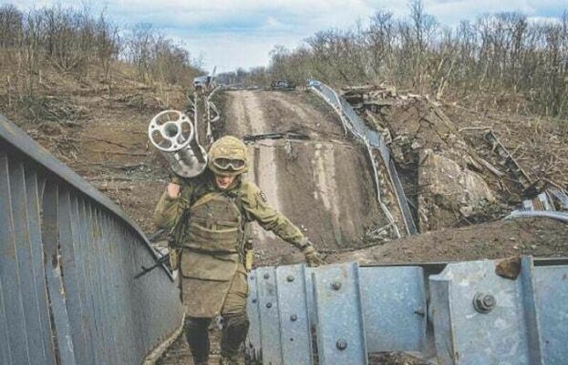 روسی افواج نے یوکرین کے شہر بخموت کے مشرقی حصے پر مکمل کنٹرول حاصل کر لیا