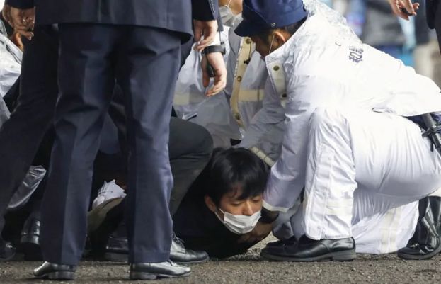 Japanese PM unhurt after blast during campaign event