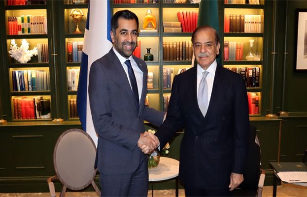 وزیراعظم شہباز شریف سے اسکاٹ لینڈ کے فرسٹ منسٹر حمزہ یوسف کی ملاقات