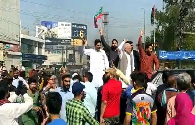 عمران خان کی گرفتاری کے خلاف ملک بھر میں احتجاج