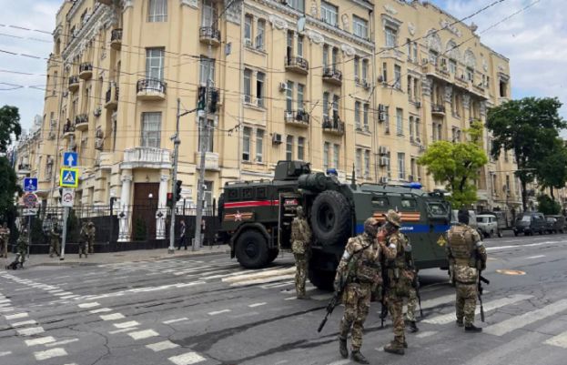 Wagner chief set to leave for Belarus in deal to ease Russia crisis