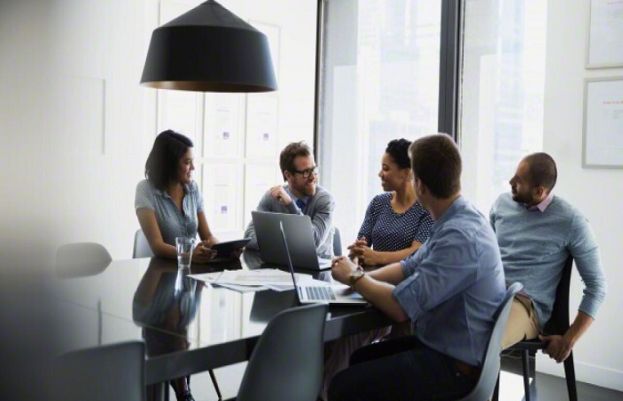 یواے ای میں ملازمین کے لیے نئے ضوابط متعارف