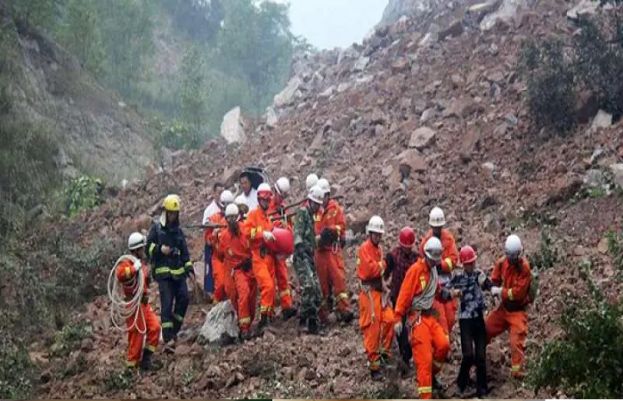 چین کے صوبے سیچوان میں لینڈ سلائیڈنگ سے 14 افراد ہلاک
