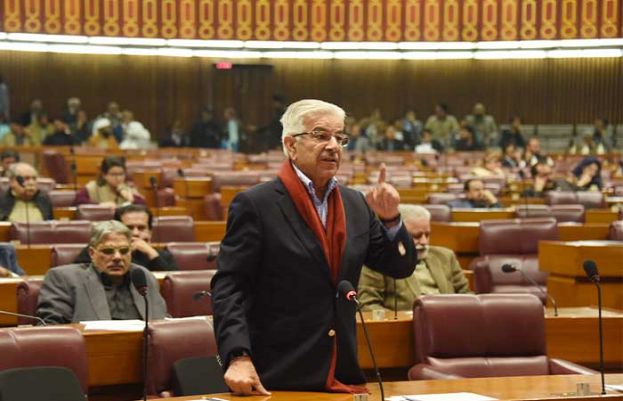 9مئی کےواقعات میں ملوث افراد کیخلاف آرمی ایکٹ کے تحت کارروائی کرنے کی قراردادوزیر دفاع خواجہ آصف نے پیش کی۔