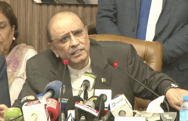 پاکستان پیپلز پارٹی کے شریک چیئر مین اور سابق صدر آصف علی زرداری