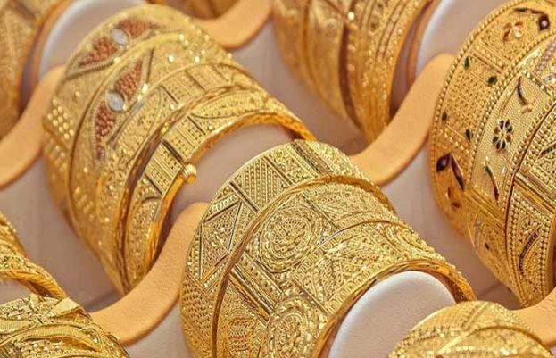 سونے کی فی تولہ قیمت میں مسلسل تیسرے روز بھی بڑی کمی
