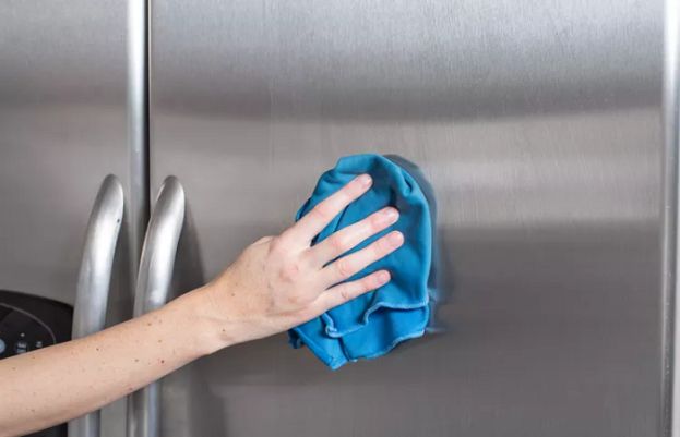 How to Remove Scratches From Stainless Steel Appliances