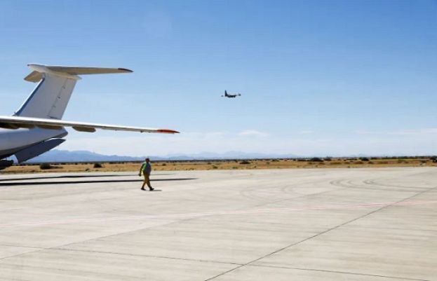 سوڈان کے ساحلی شہر پورٹ سوڈان میں طیارہ گر کر تباہ ہوگیا جس کے نتیجے میں 9 افراد جاں بحق ہوگئے۔