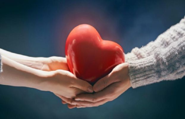 آخر مرد ہی اظہار محبت میں پہل کیوں کرتے ہیں؟