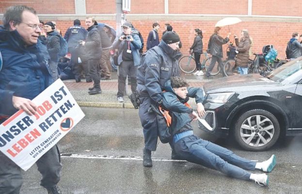 Climate protesters under fire in Europe: UN