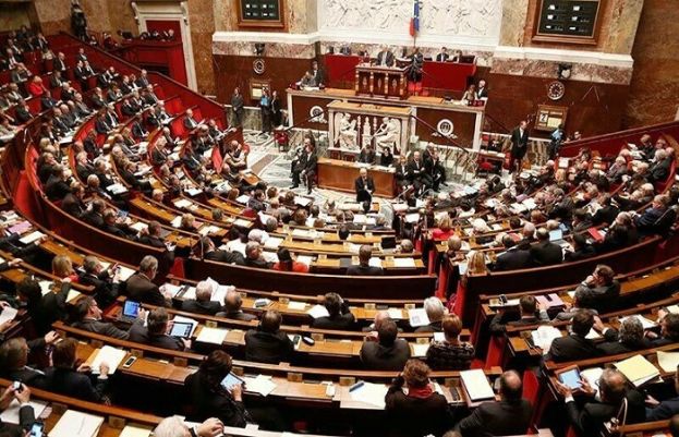 French parliament passes bill against hair discrimination